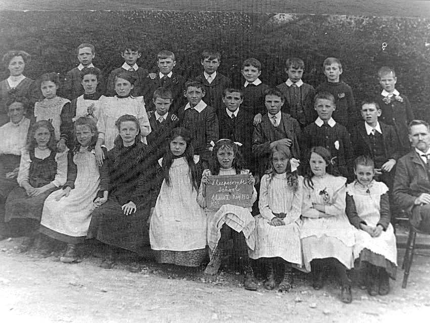 School class in 1912